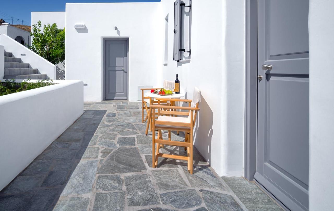 Ammos Serifos Livadi  ภายนอก รูปภาพ